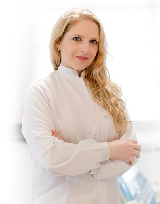 Dra. Maria Soledad Contreras, CRO-PR 15730, especialista em Odontopediatria